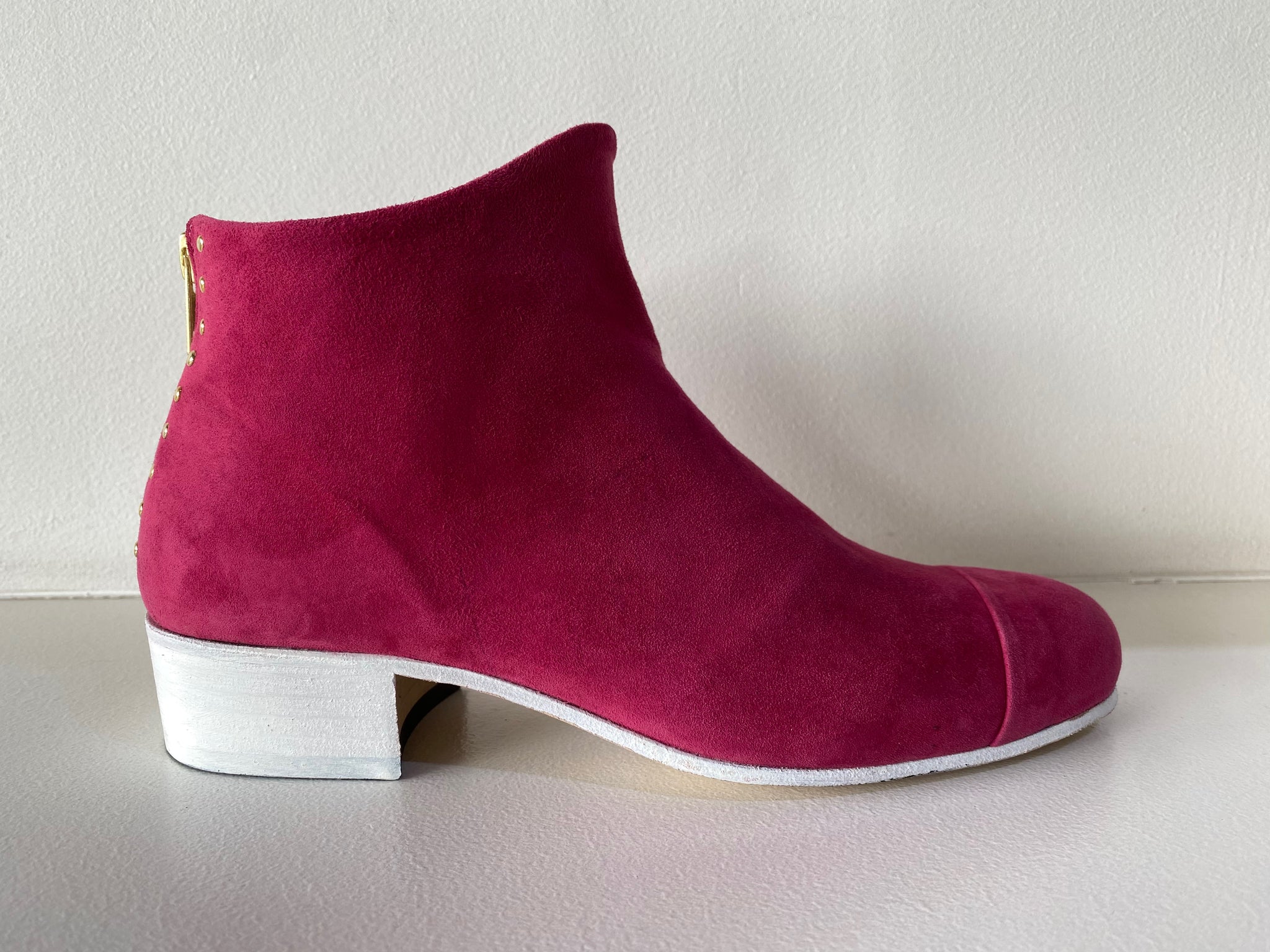 Beau5 Pink Suede Ankle Boot