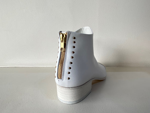 Beau5 White Leather Ankle Boot