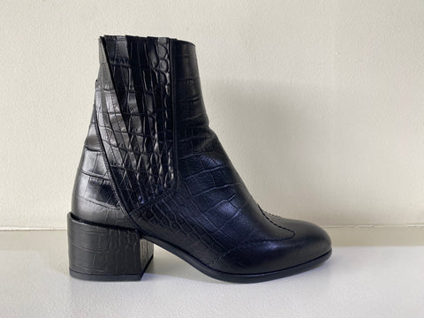 Gladstow Black Leather Ankle Boot