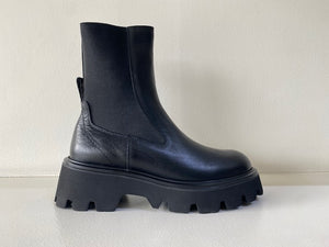 Black Leather Chelsea Boot