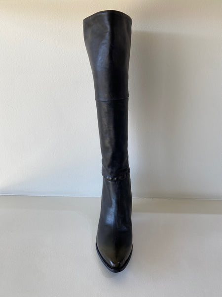 Black Leather High Heeled Knee Boot