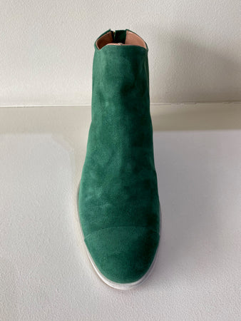 Beau5 Green Suede Ankle Boot